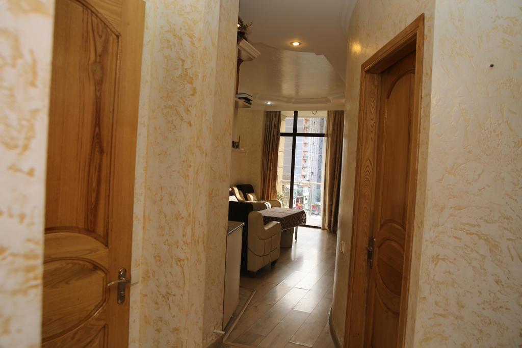 Tamuna Apartment Batumi Esterno foto